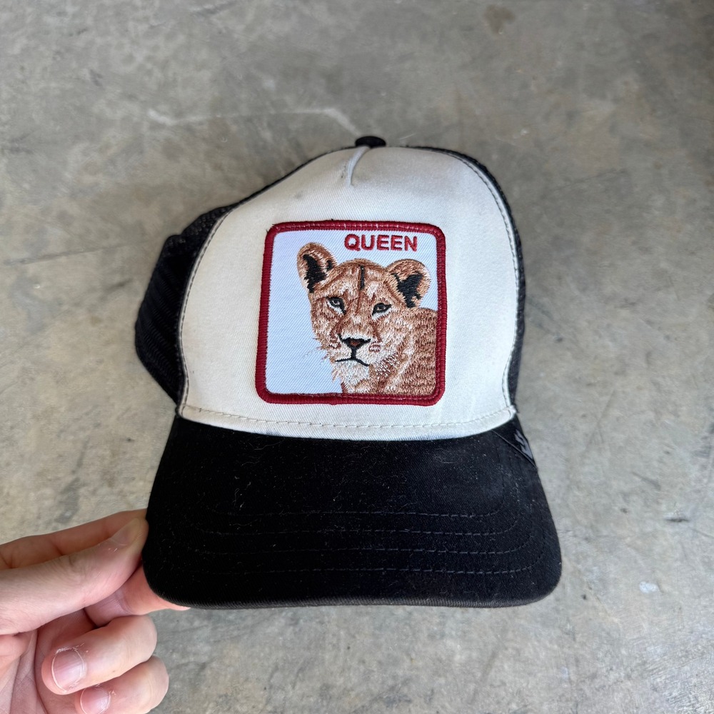 Goorin Bros Queen Lioness Trucker Hat Black White Mesh Snapback Animal Farm Hat